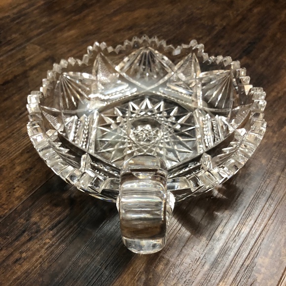 Vintage Cut Glass Sunburst Relish Tray Candy Dish with Cup handle, Ornate design - Picture 3 of 10
